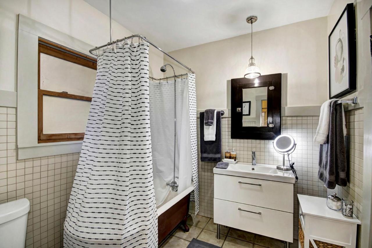 Charming 2bed French Colonial In Desirable Midtown Sacramento
