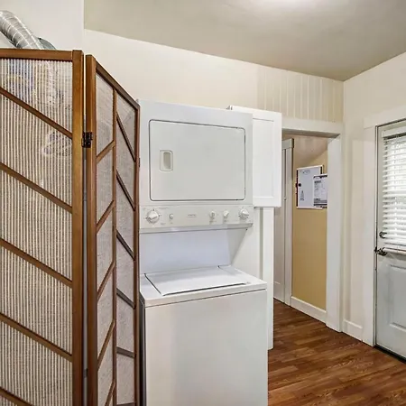 Charming 2Bed French Colonial Apartment In Desirable Midtown Sacramento Exterior photo